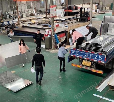 90度不锈钢加工厂 铝板批发 不锈钢批发 铝板生产厂家  铝型材加工定制 防滑精品不锈钢
