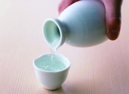 東陽環保的果殼活性炭對酒精心的過濾工程